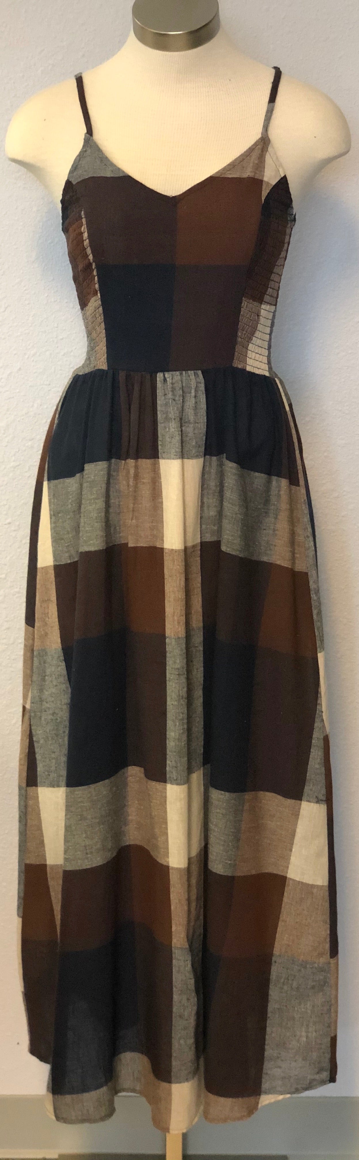 SPG STRAP PLAID MAXI DRESS Aesthetic Boutique SPG STRAP PLAID MAXI DRESS Aesthetic Boutique